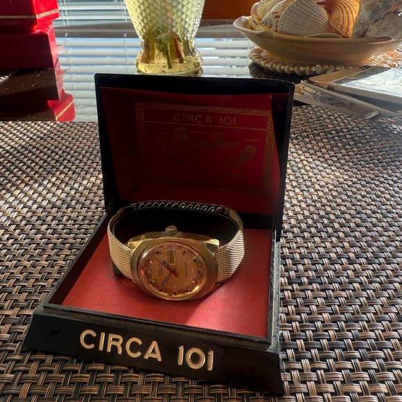 Vintage circa 101 automatic. Gold Men´s Watch